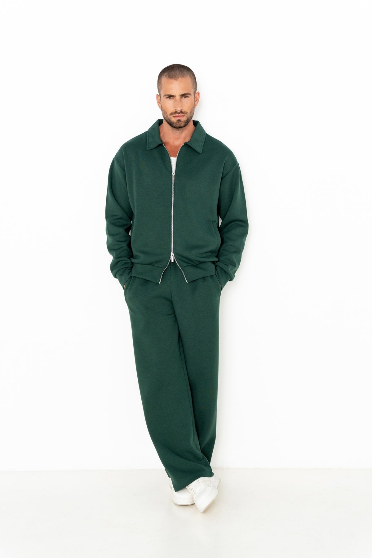 Ensemble Monaco - vert-thumbmail-8