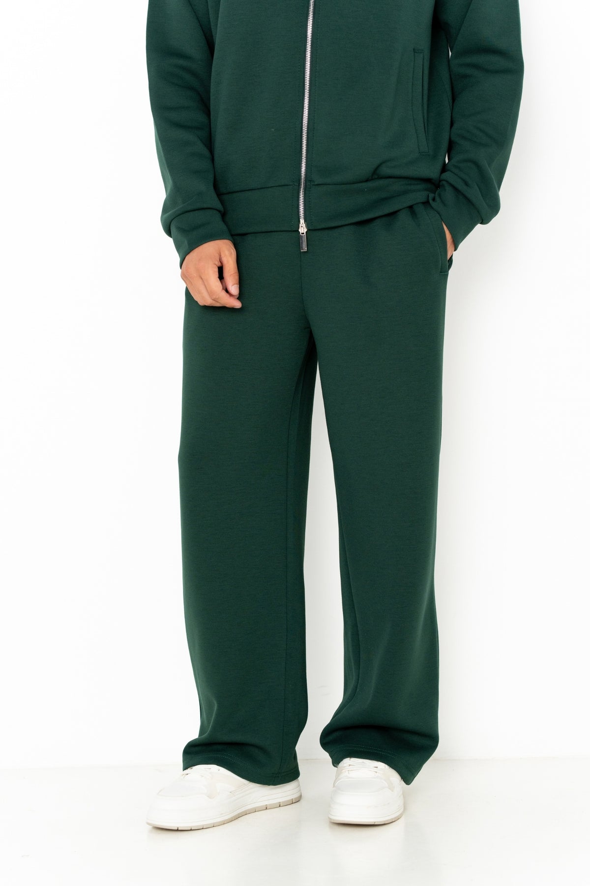 Ensemble Monaco - vert-thumbmail-5