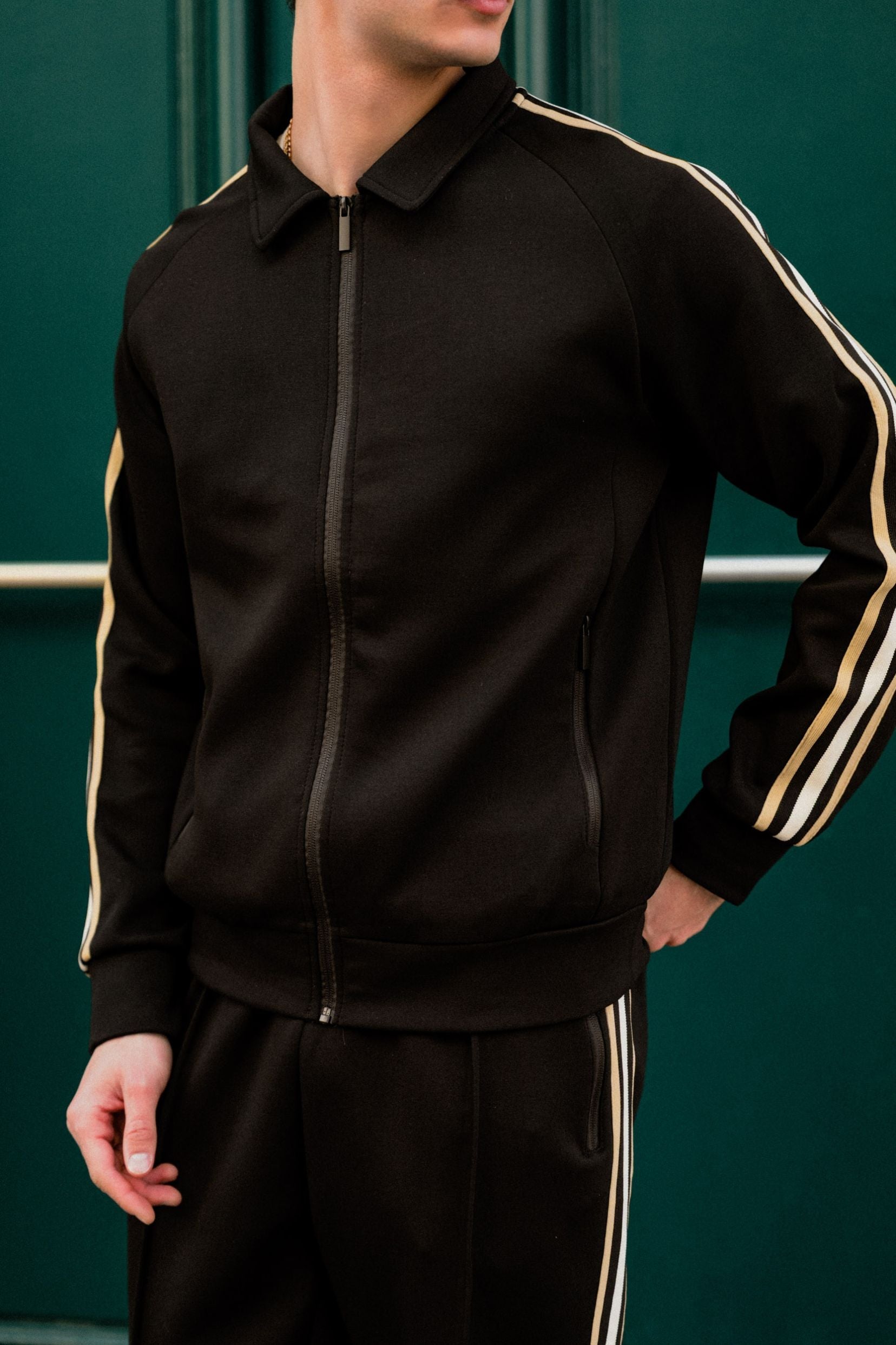 Ensemble jogging Riad - noir-thumbmail-4