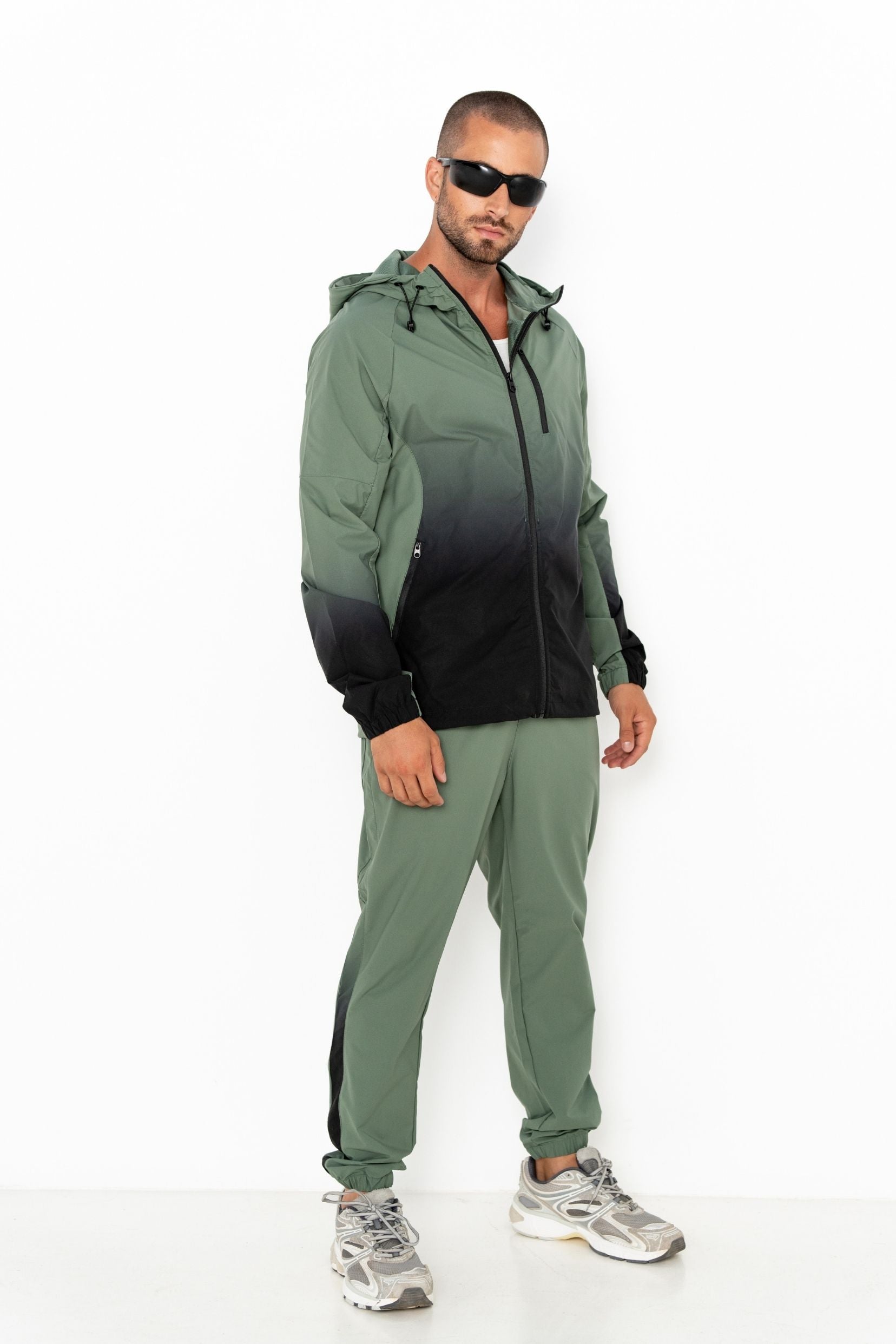 Ensemble Horizon - kaki-thumbmail-1