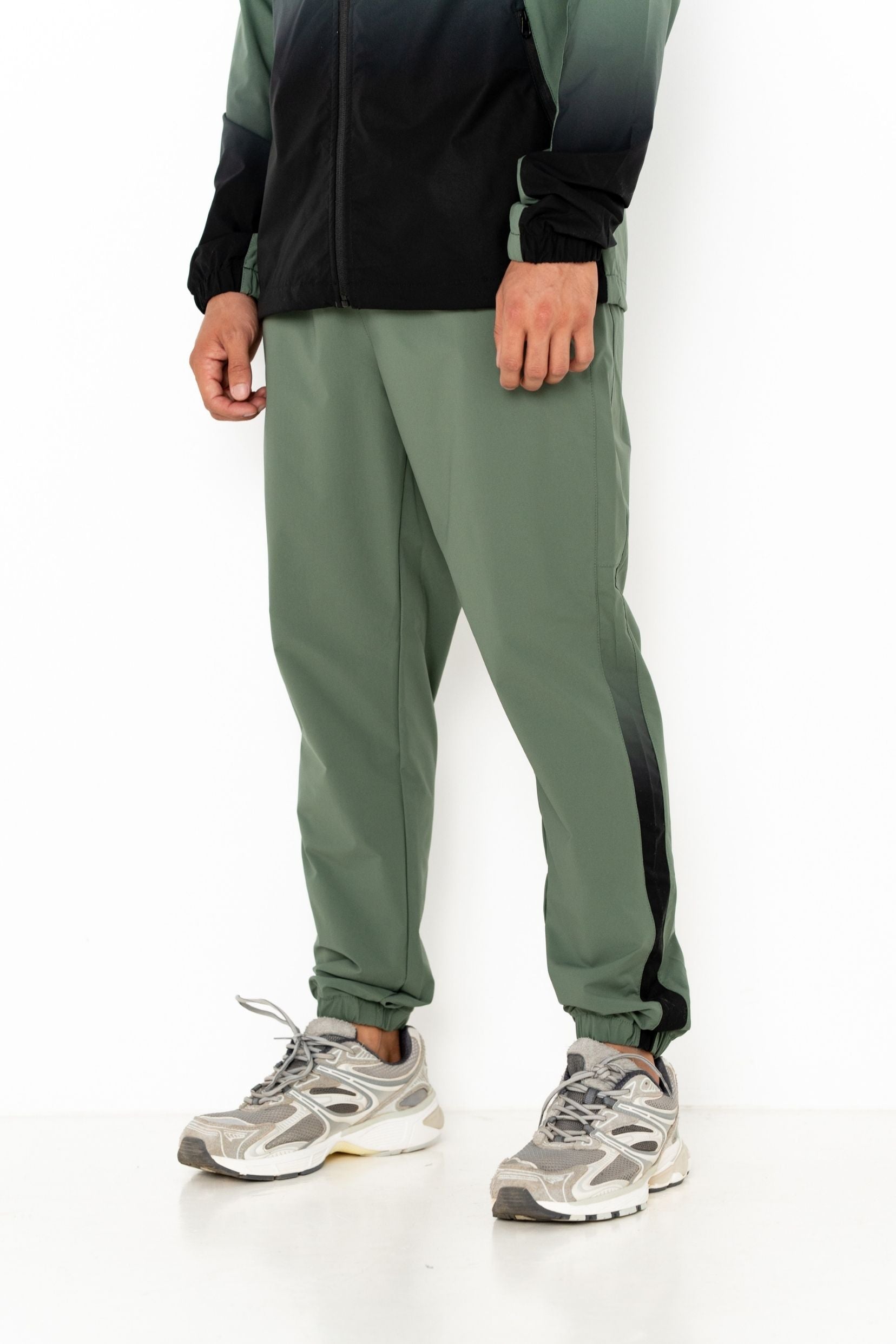 Ensemble Horizon - kaki-thumbmail-2