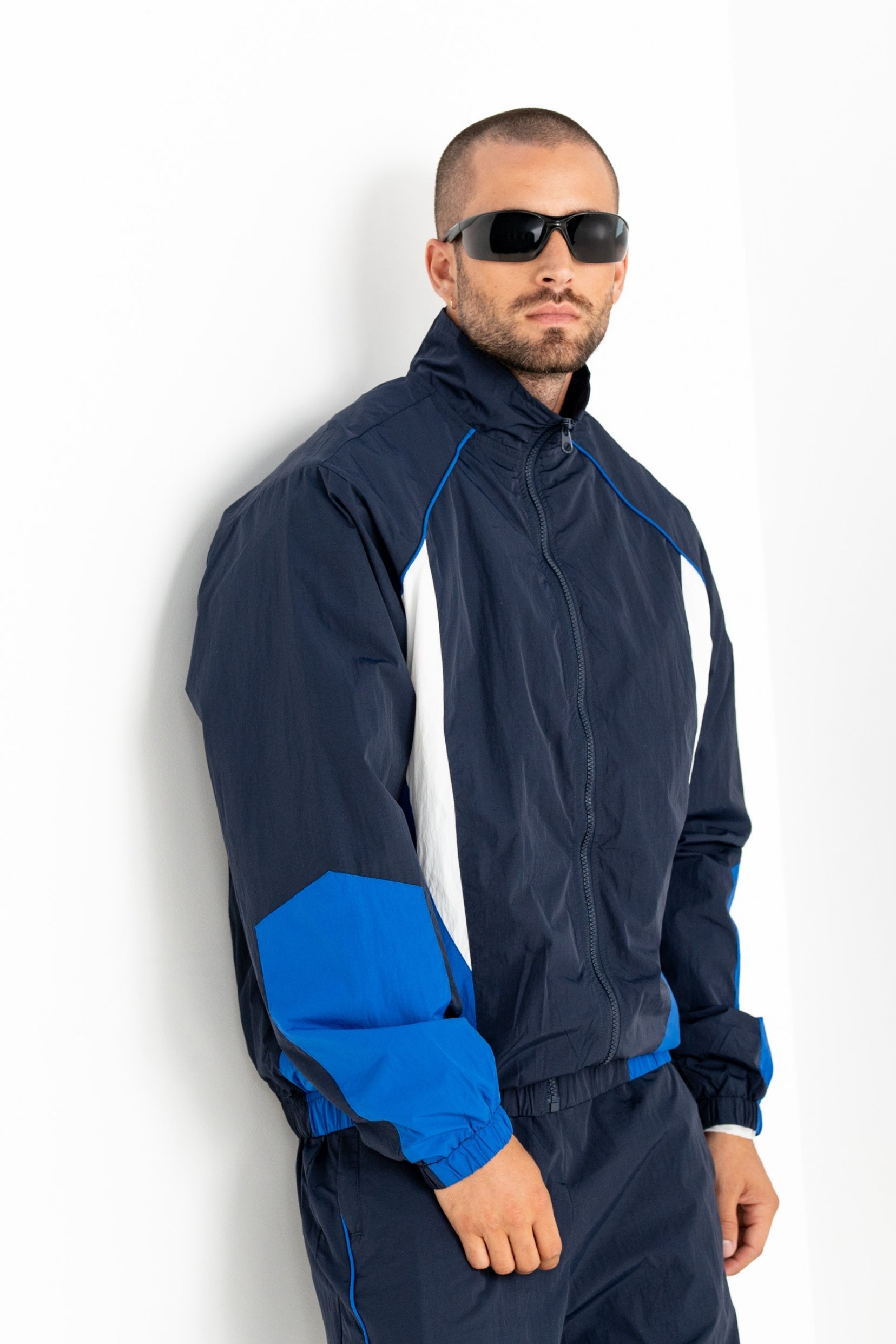 Ensemble Vector - bleu-thumbmail-2