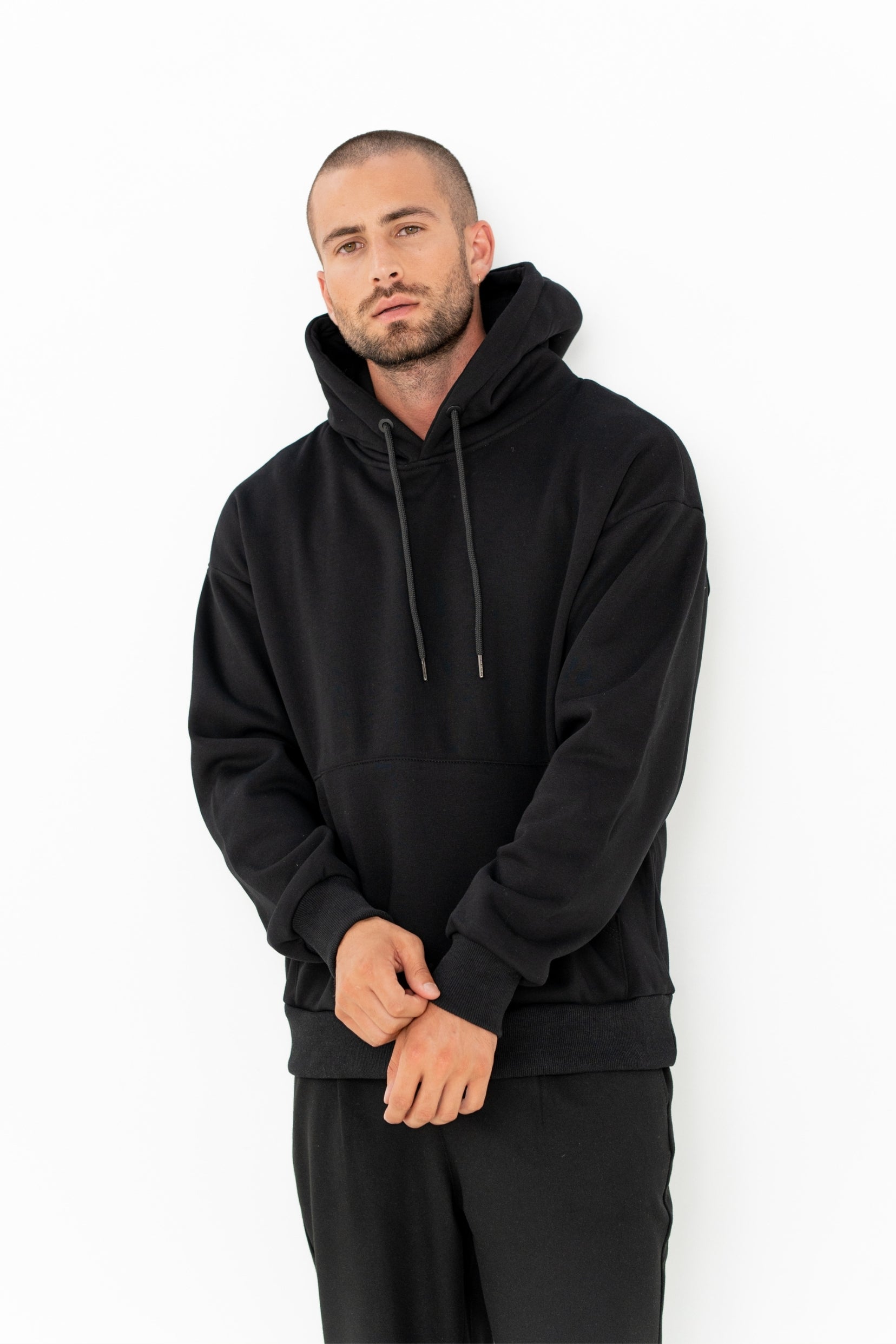 Sweat Monolith – noir-thumbmail-1