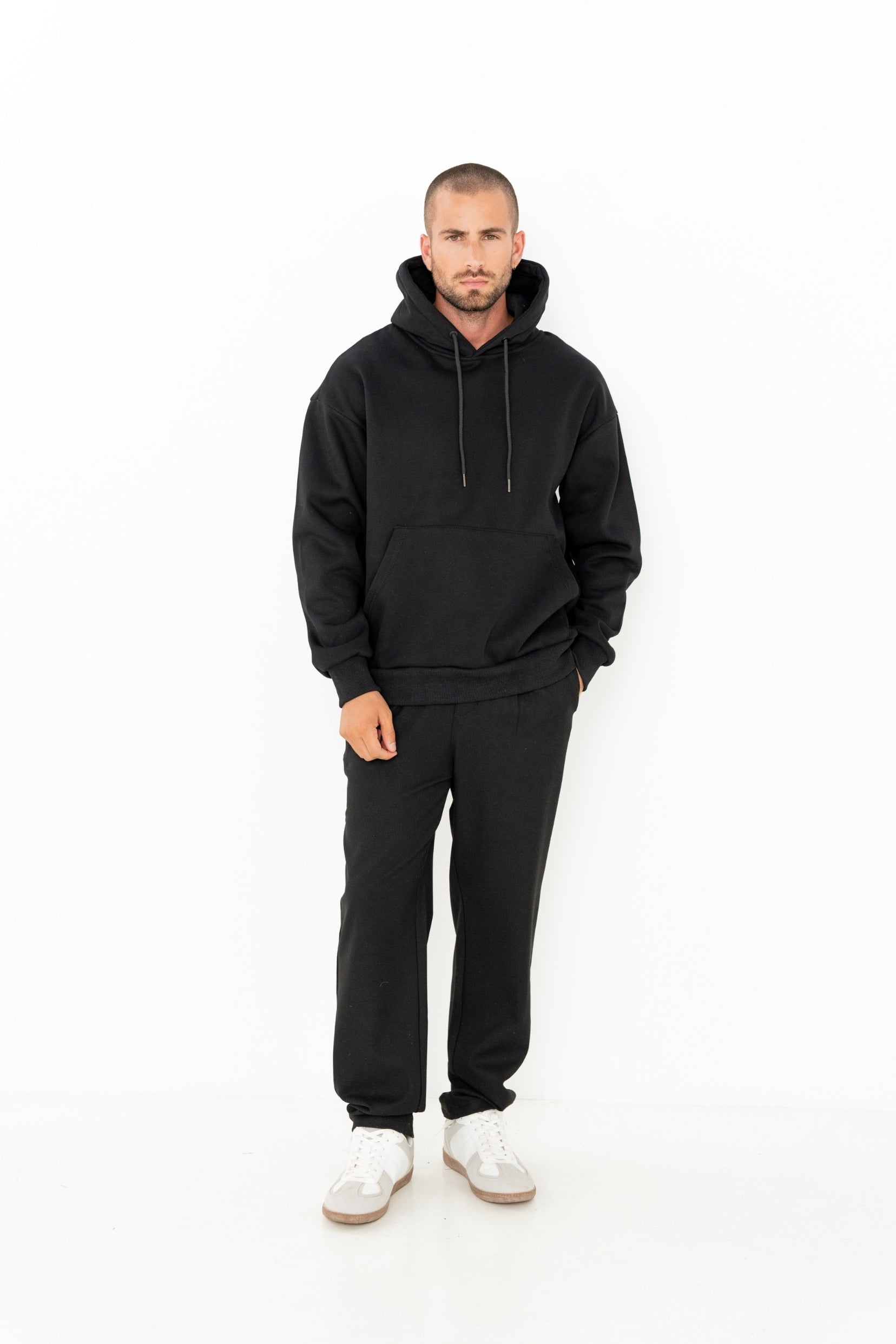 Sweat Monolith – noir-thumbmail-2